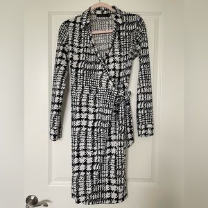 The Limited Wrap Dress Size Small